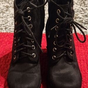 Elegant Black Lace-Up Boots for Women